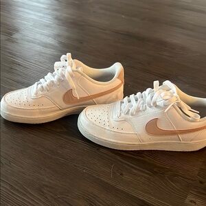 Nike White and Pink Casual Sneakers